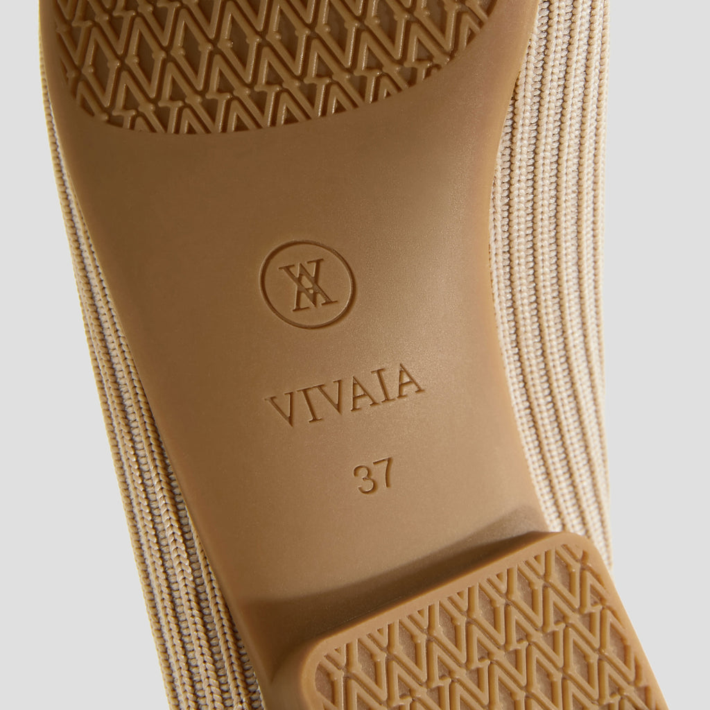 Square-Toe V-Cut Flats (Margot 2.0)