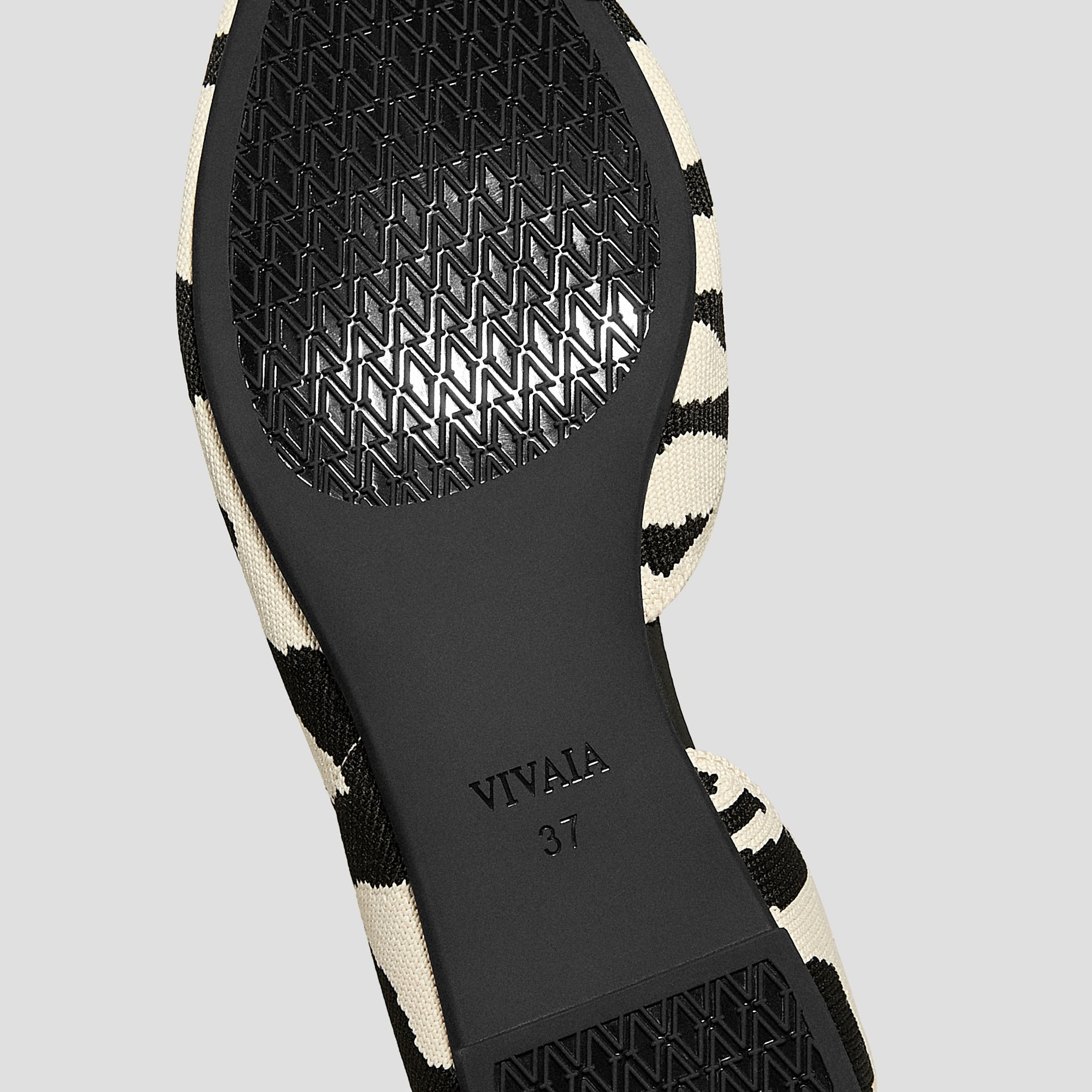 Pointed-Toe D'Orsay Flats (Melia)