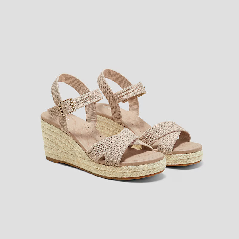 Round-toe Wedge Sandals (Sally Pro)