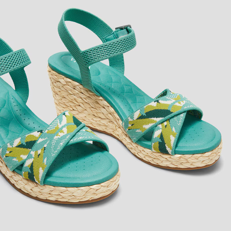 Round-toe Wedge Sandals (Sally Pro)