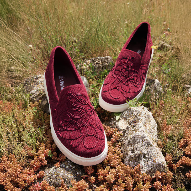 Classic Unisex Sneakers (V-Tune)