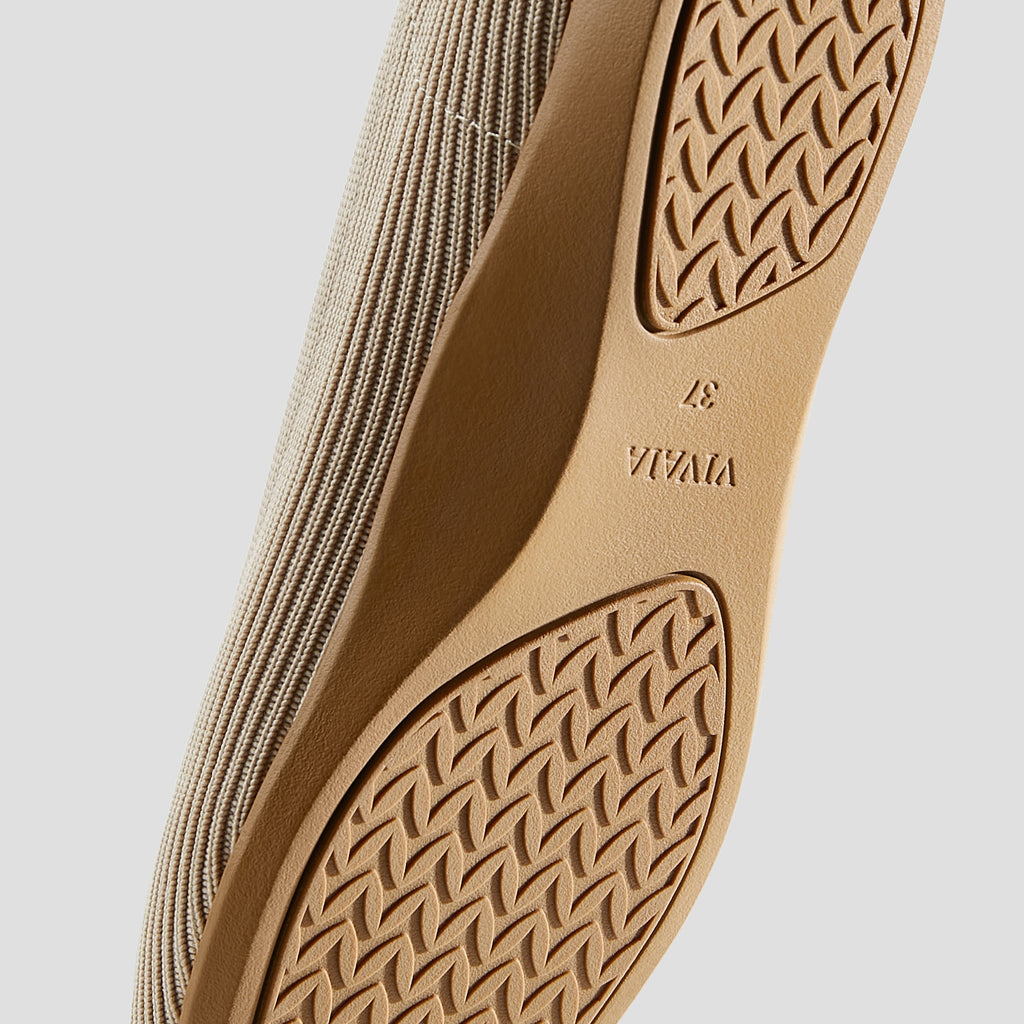 Lightweight Square-Toe V-Cut Flats (Margot Walker)