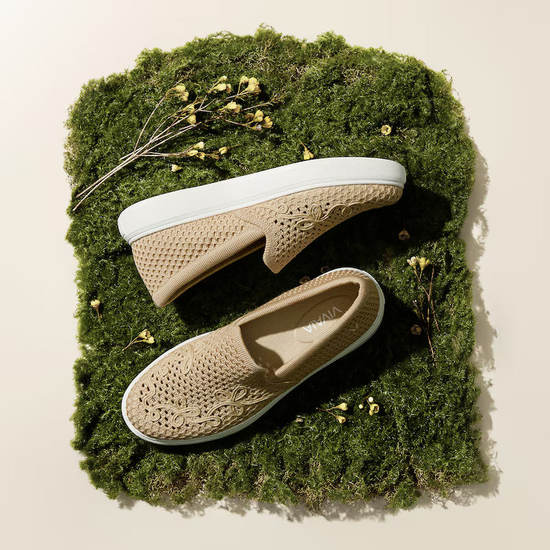 Classic Unisex Sneakers (V-Tune)