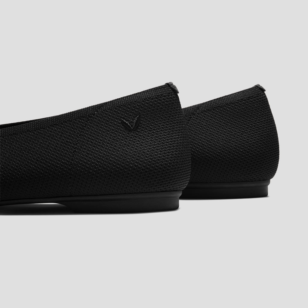 Square-Toe Margot V-Cut Flats (Margot 3.0)