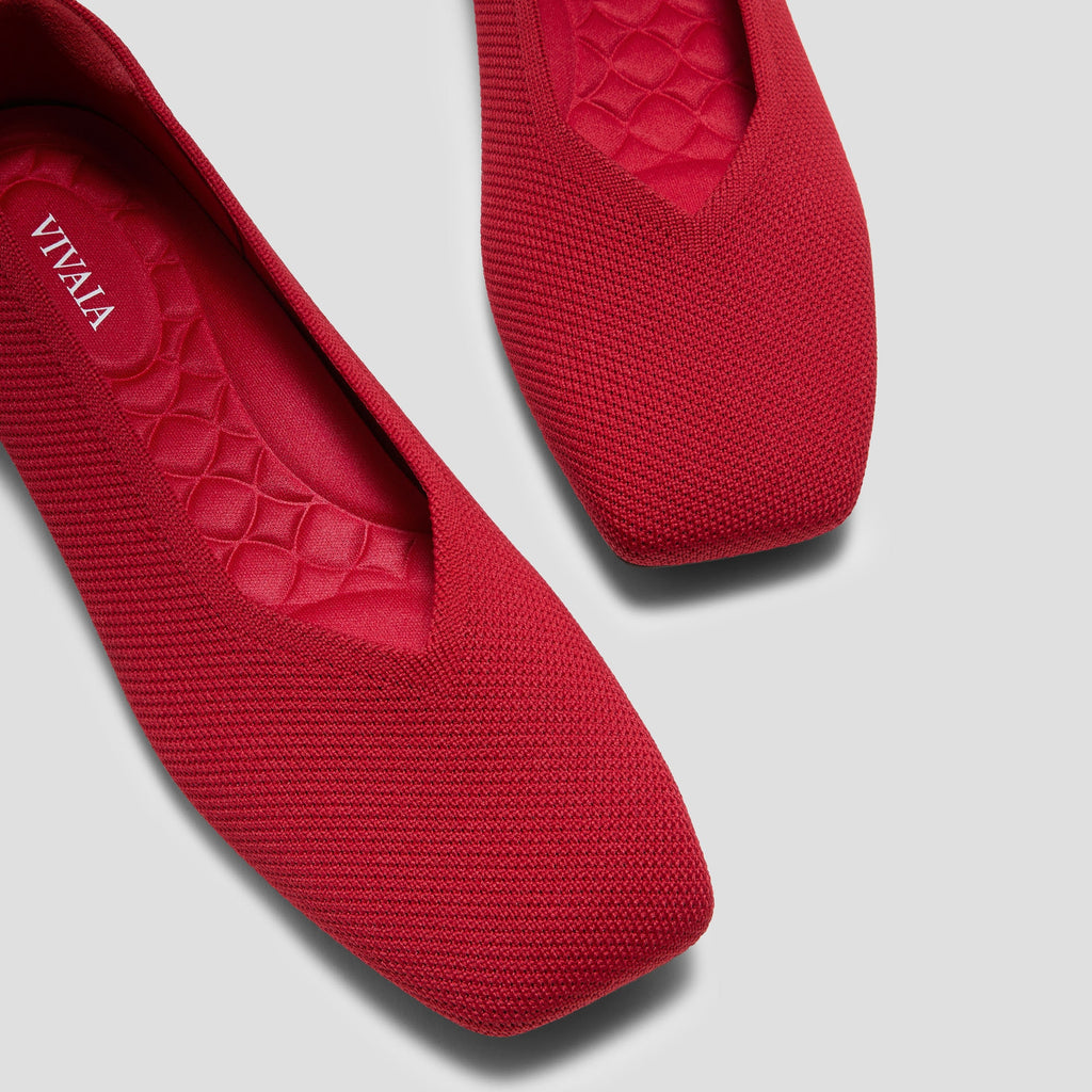 Square-Toe Margot V-Cut Flats (Margot 3.0)
