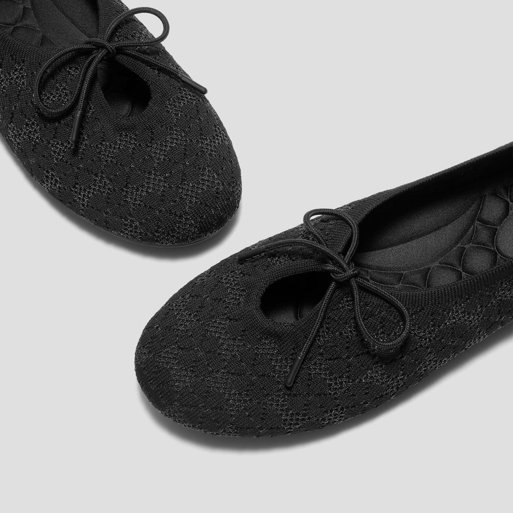 Round-Toe Lace-up Flats (Camora)