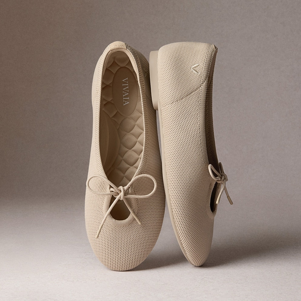 Round-Toe Lace-up Flats (Camora)