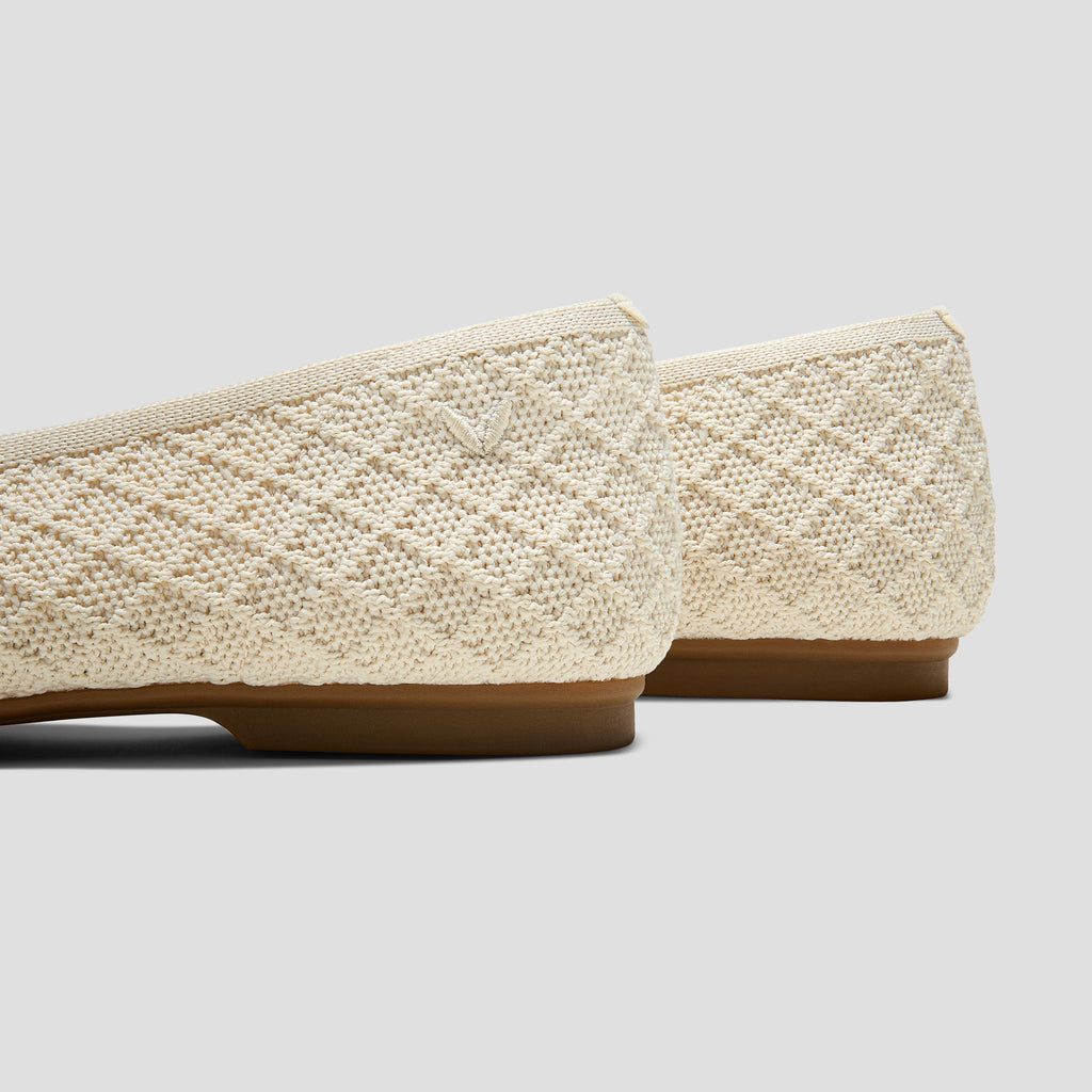 Square-Toe Margot V-Cut Flats (Margot 3.0)