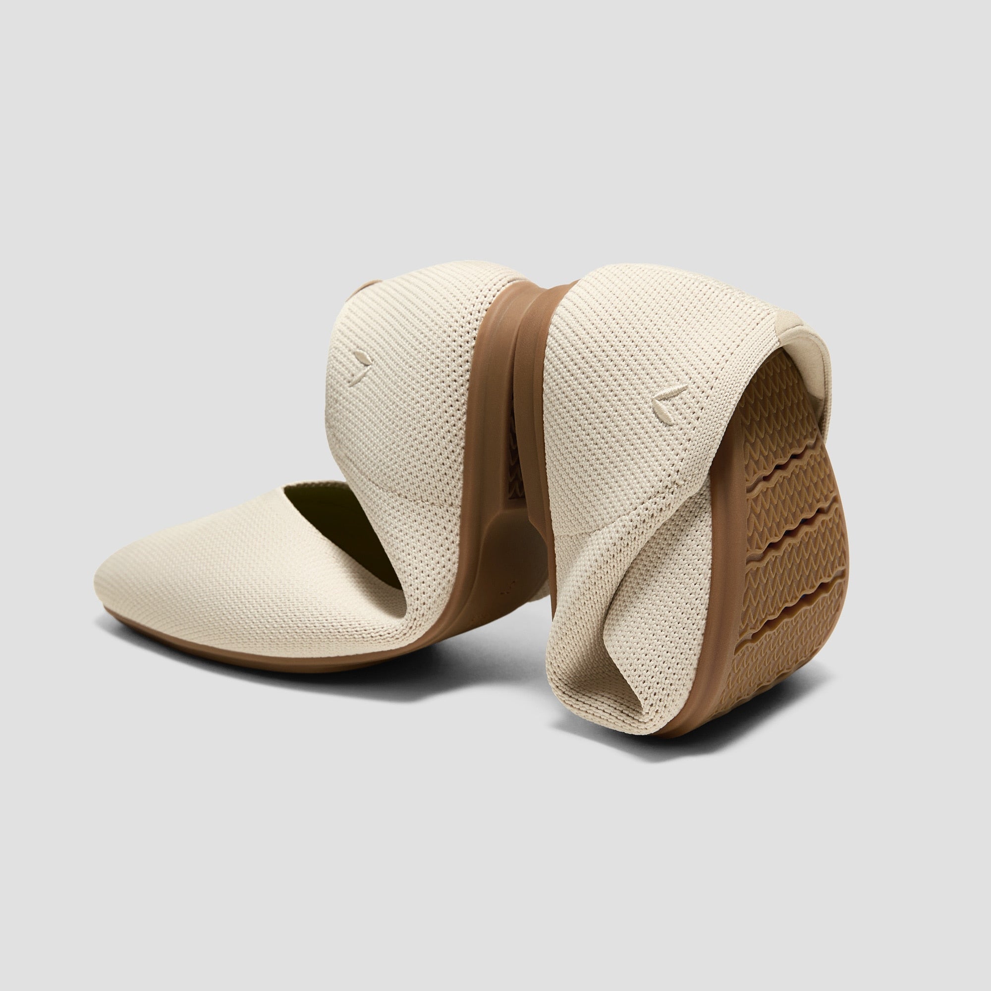 Square-Toe Margot V-Cut Flats (Margot 3.0)