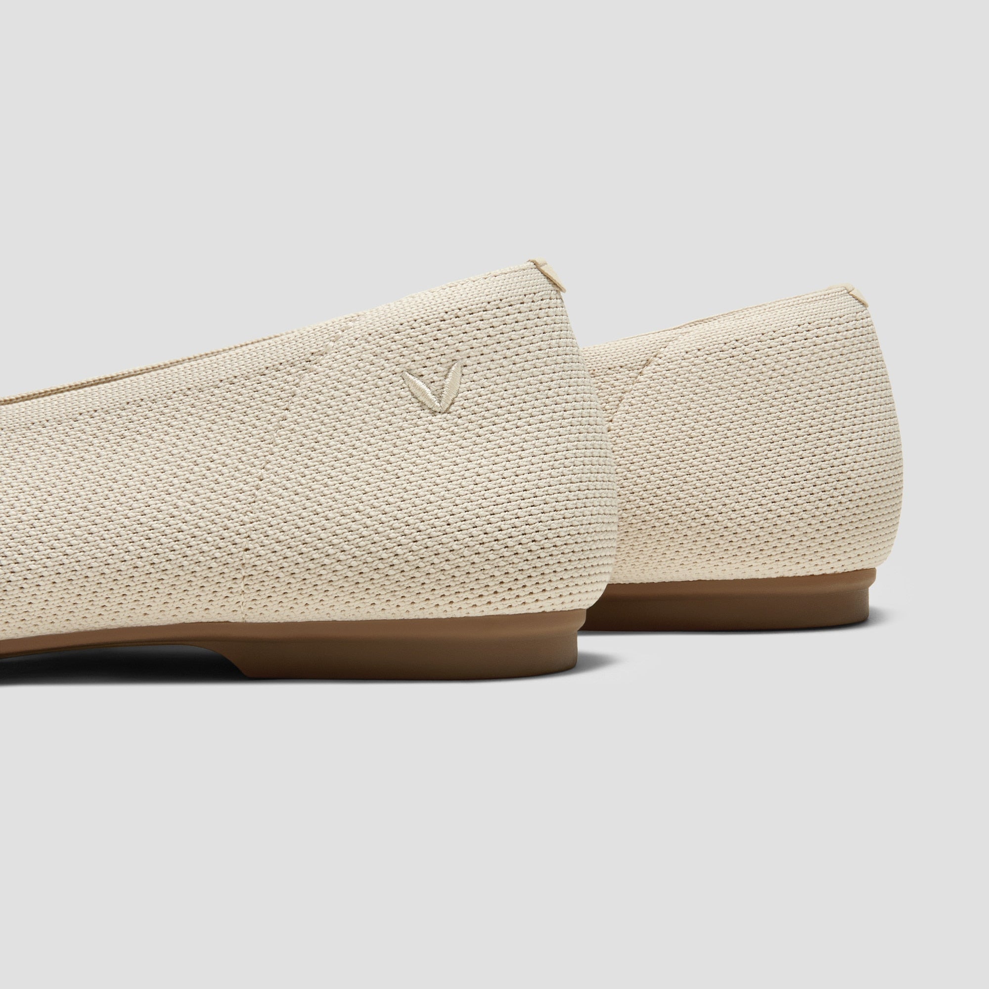 Square-Toe Margot V-Cut Flats (Margot 3.0)