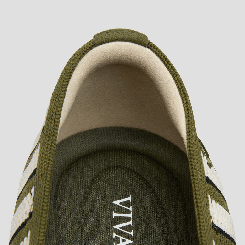 Square-Toe V-Cut Flats (Margot 2.0)