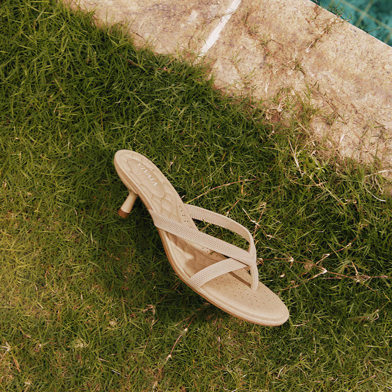 Round-Toe Kitten-Heel Sandals (Emeline)