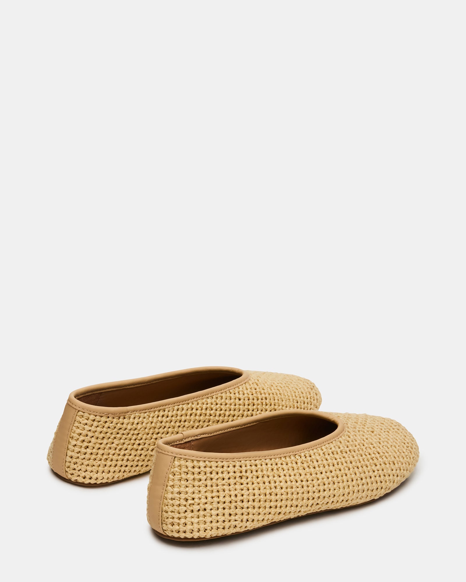 Cyntra Raffia