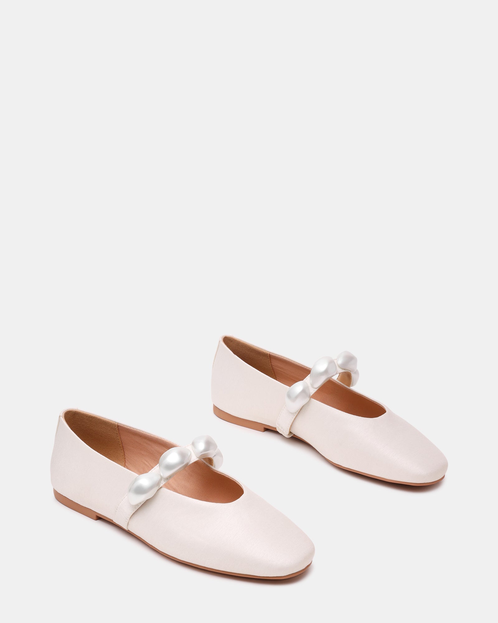 Poppin Pearl White