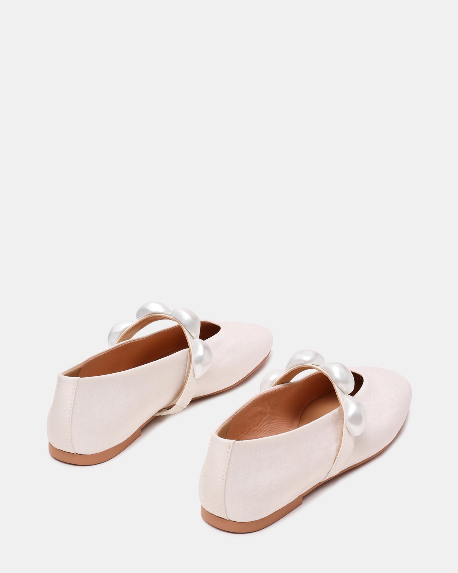 Poppin Pearl White